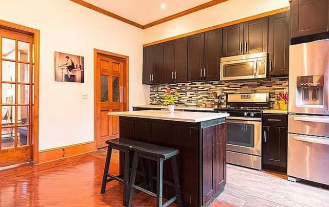 554 LEXINGTON Avenue, New York City, NY 11221