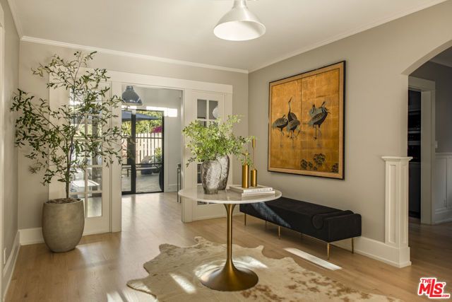 1736 N Sierra Bonita Avenue, Los Angeles, CA 90046