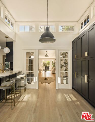 1736 N Sierra Bonita Avenue, Los Angeles, CA 90046