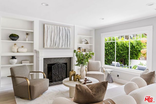 1736 N Sierra Bonita Avenue, Los Angeles, CA 90046