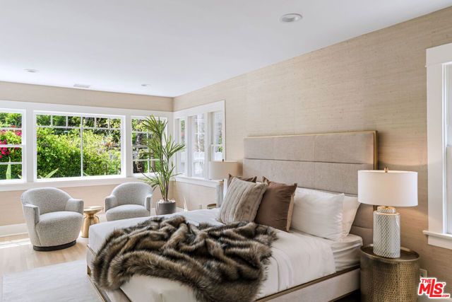 1736 N Sierra Bonita Avenue, Los Angeles, CA 90046