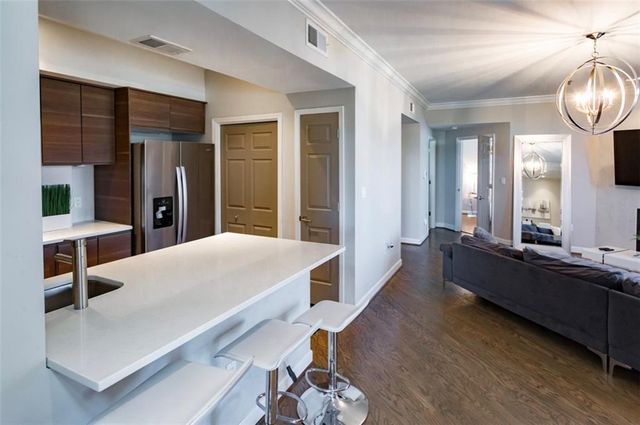 2161 Peachtree Road NE 605, Atlanta, GA 30309