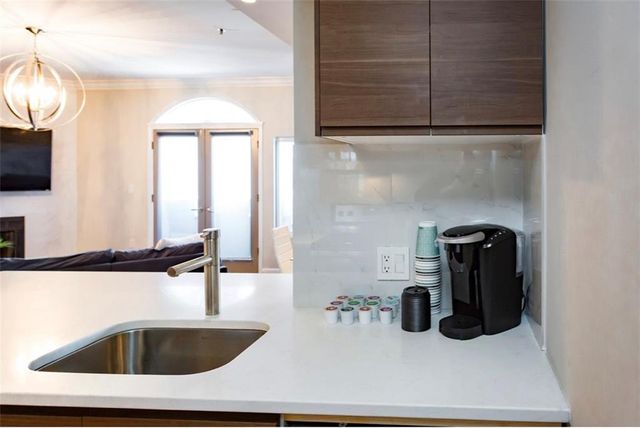 2161 Peachtree Road NE 605, Atlanta, GA 30309