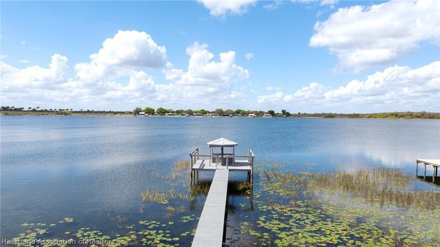 920 Lake Drive E, Lake Placid, FL 33852