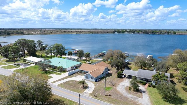 920 Lake Drive E, Lake Placid, FL 33852