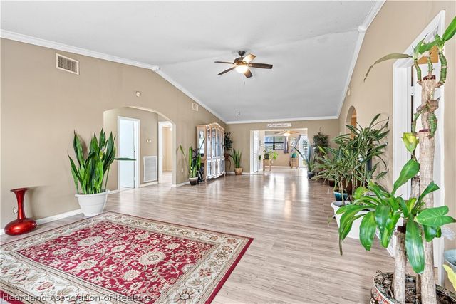 920 Lake Drive E, Lake Placid, FL 33852