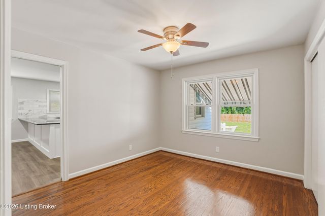 3717 Hillsboro Rd, Louisville, KY 40207