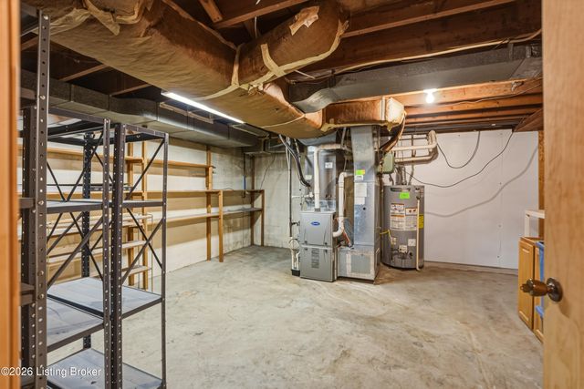 3717 Hillsboro Rd, Louisville, KY 40207