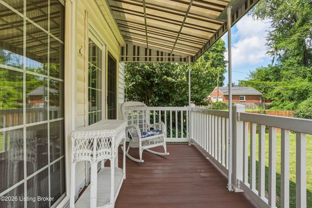 3717 Hillsboro Rd, Louisville, KY 40207