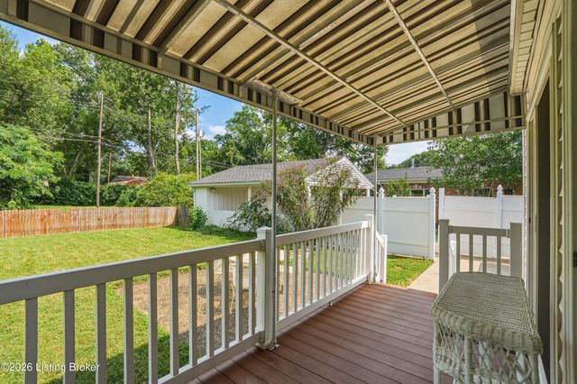 3717 Hillsboro Rd, Louisville, KY 40207