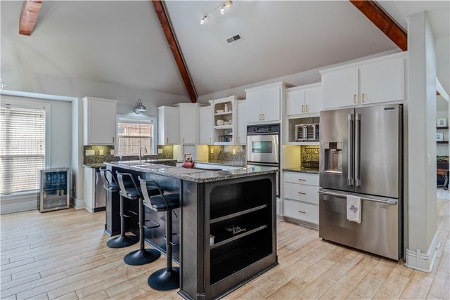 4300 W Warbal Trail, Rogers, AR 72758