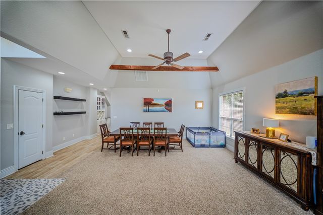 4300 W Warbal Trail, Rogers, AR 72758