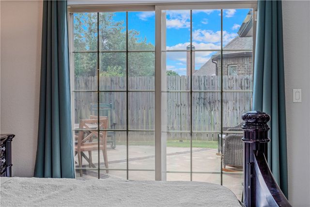 4300 W Warbal Trail, Rogers, AR 72758