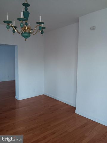 1225 W WALNUT, Allentown, PA 18102