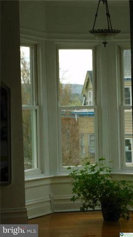 1225 W WALNUT, Allentown, PA 18102