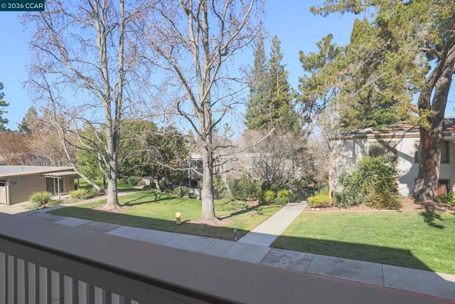 1525 Canyonwood Ct 4, Walnut Creek, CA 94595
