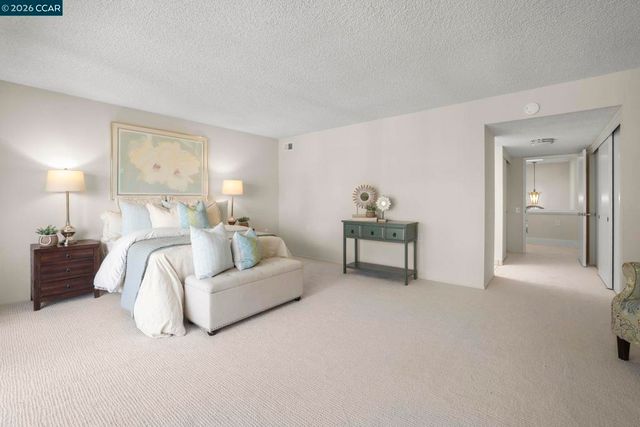 1525 Canyonwood Ct 4, Walnut Creek, CA 94595