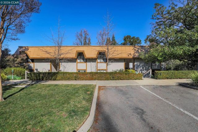 1525 Canyonwood Ct 4, Walnut Creek, CA 94595