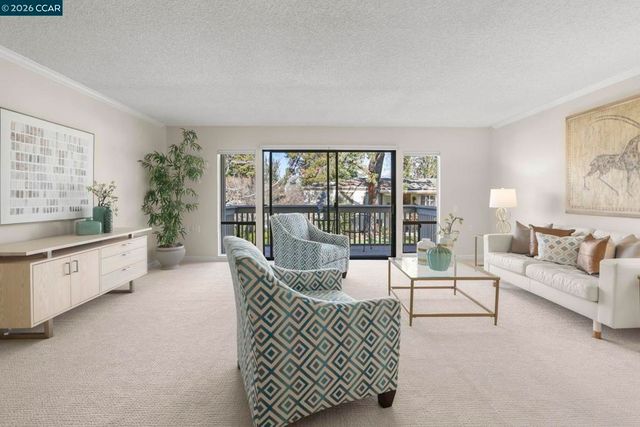 1525 Canyonwood Ct 4, Walnut Creek, CA 94595