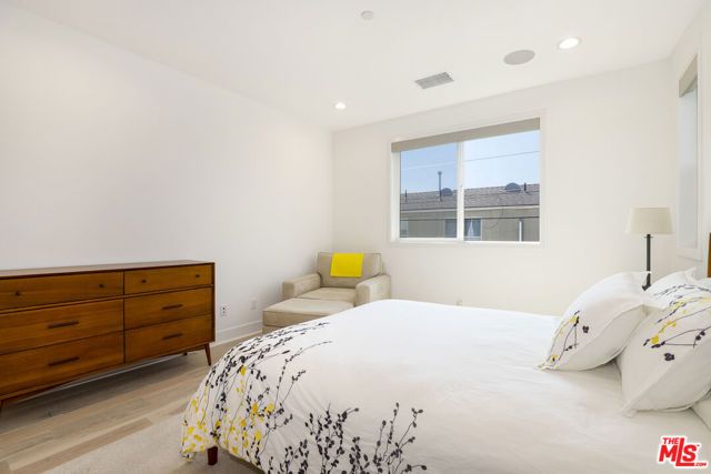 1741 S S Marvin Ave, Los Angeles, CA 90019