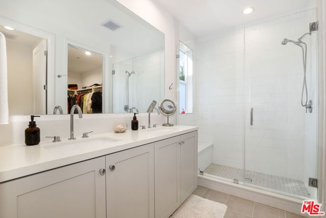 1741 S S Marvin Ave, Los Angeles, CA 90019