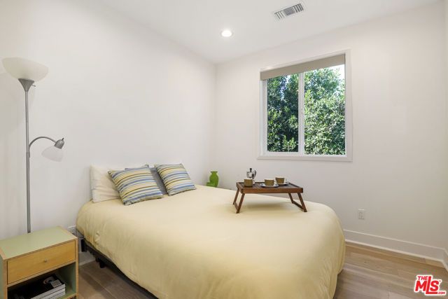 1741 S S Marvin Ave, Los Angeles, CA 90019