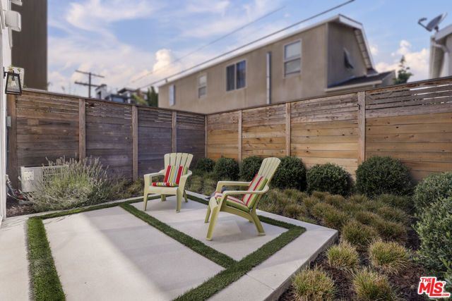 1741 S S Marvin Ave, Los Angeles, CA 90019