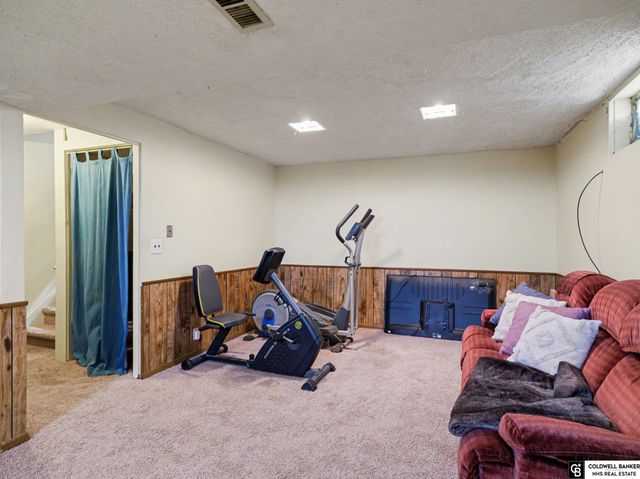 14112 Orchard Avenue, Omaha, NE 68137