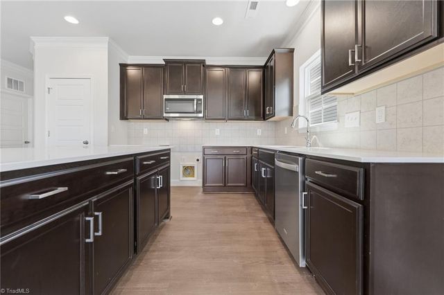 5352 Belmont Garden Drive, Walkertown, NC 27051