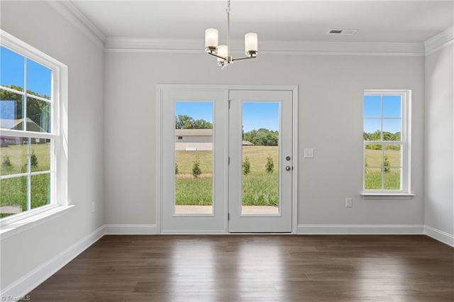 5352 Belmont Garden Drive, Walkertown, NC 27051