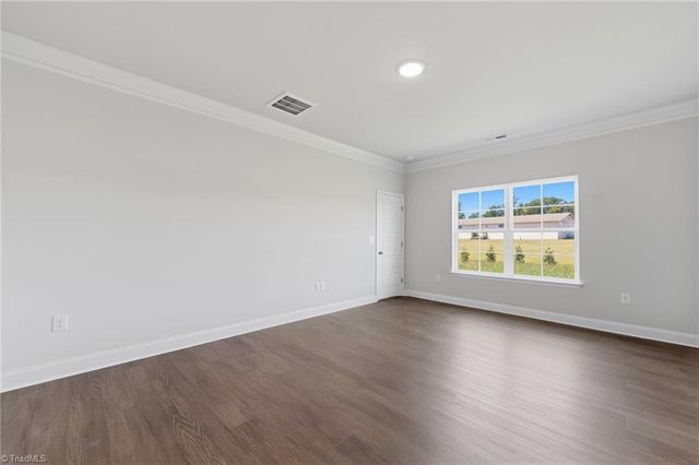 5352 Belmont Garden Drive, Walkertown, NC 27051