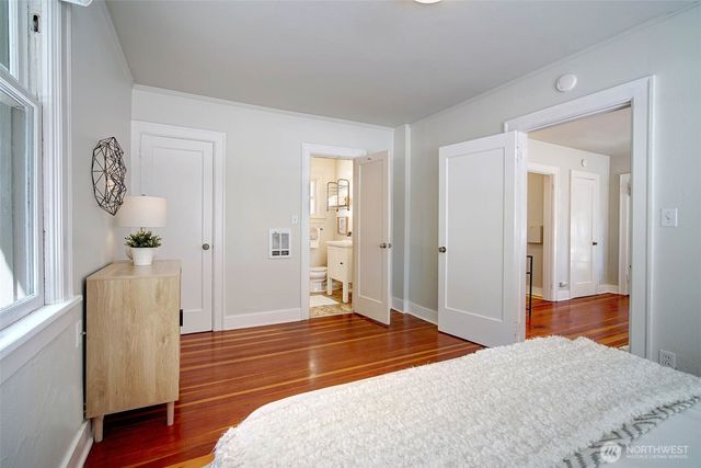 19 Dravus Street, Seattle, WA 98109