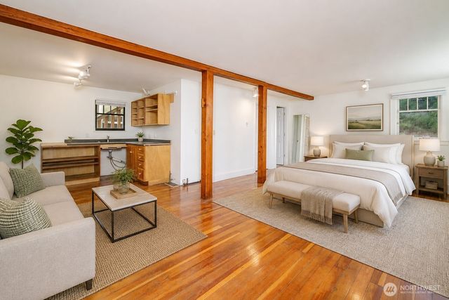 19 Dravus Street, Seattle, WA 98109