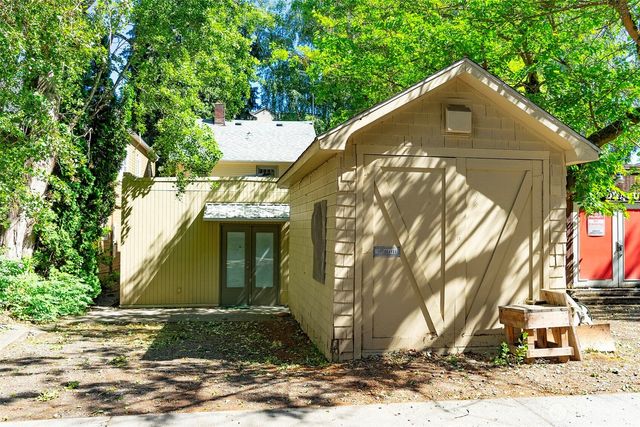 19 Dravus Street, Seattle, WA 98109