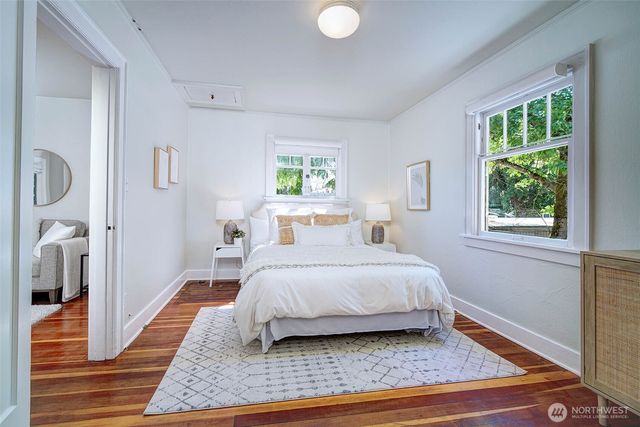 19 Dravus Street, Seattle, WA 98109