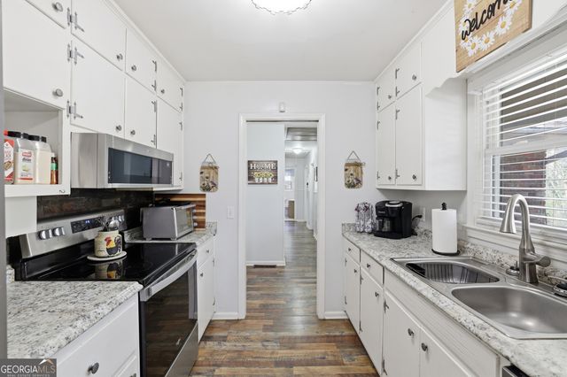 326 Remsdale Road, Toccoa, GA 30577