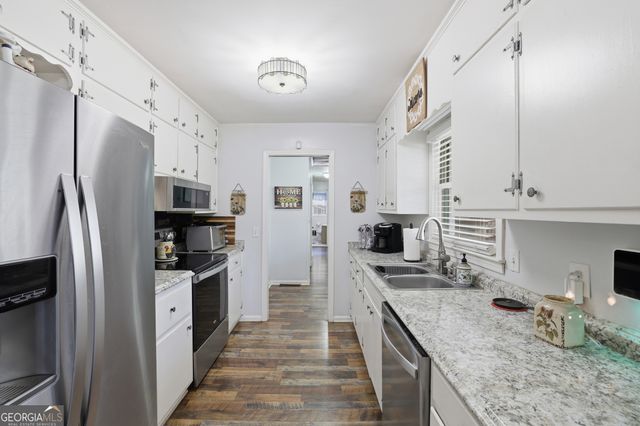 326 Remsdale Road, Toccoa, GA 30577