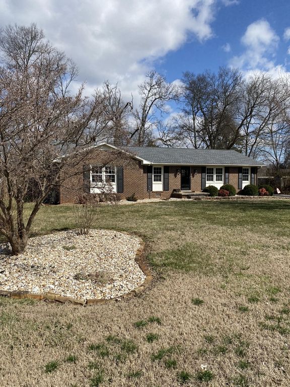 402 Lynnwood Drive, Franklin, KY 42134