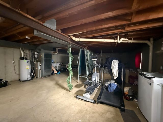 3305 Burlingame Avenue SW, Wyoming, MI 49519