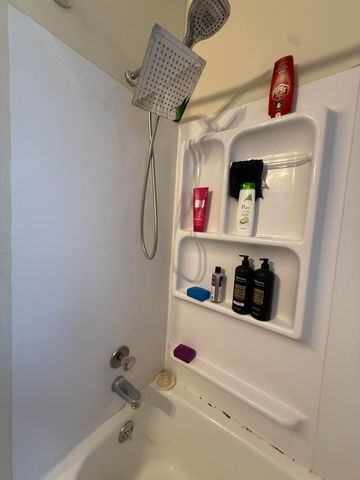 3305 Burlingame Avenue SW, Wyoming, MI 49519