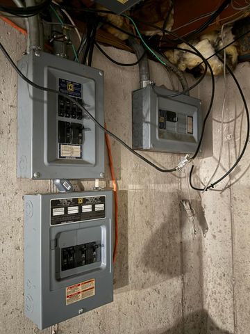 3305 Burlingame Avenue SW, Wyoming, MI 49519