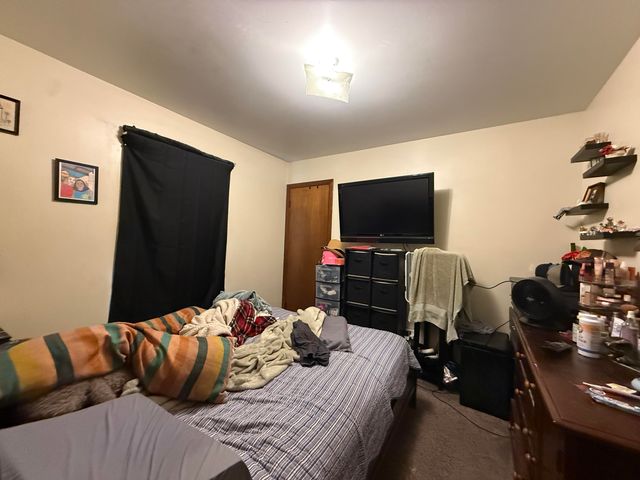 3305 Burlingame Avenue SW, Wyoming, MI 49519