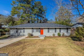 1526 Colony East Circle, Stone Mountain, GA 30083