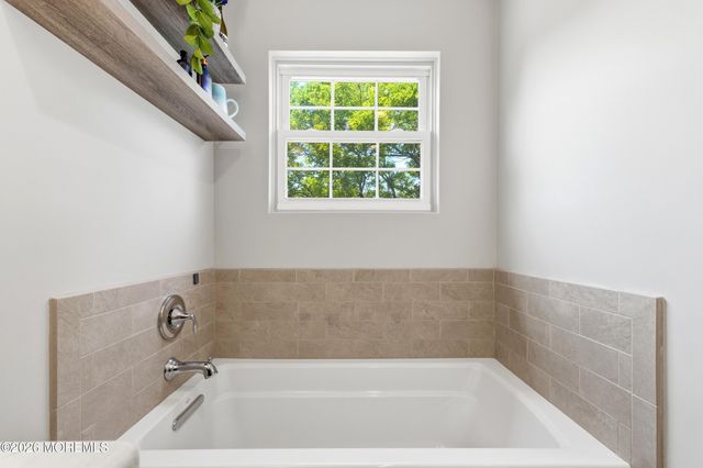 14 Polo Club Drive, Tinton Falls, NJ 07724