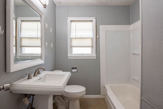 2 Polk Circle, Fort Oglethorpe, GA 30742