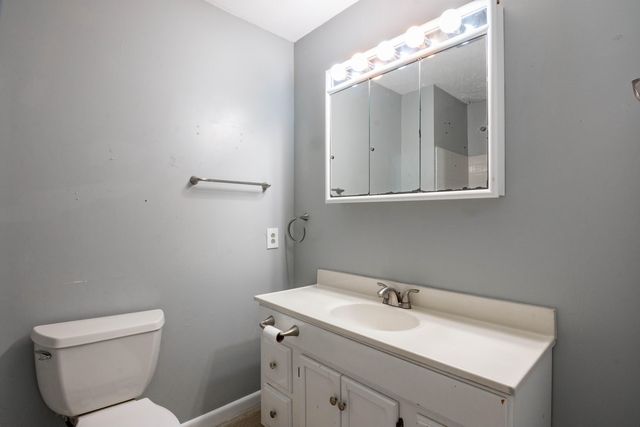 2 Polk Circle, Fort Oglethorpe, GA 30742