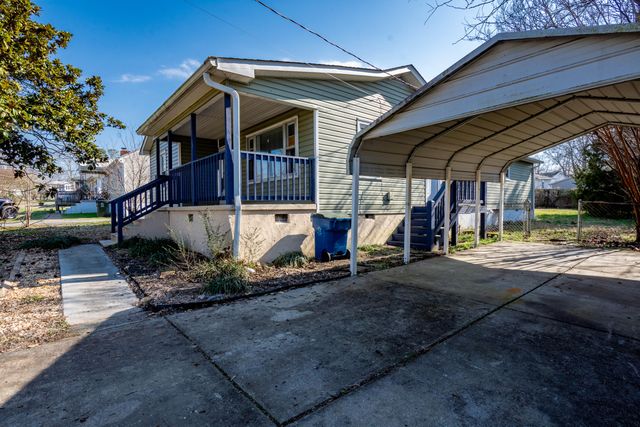 2 Polk Circle, Fort Oglethorpe, GA 30742