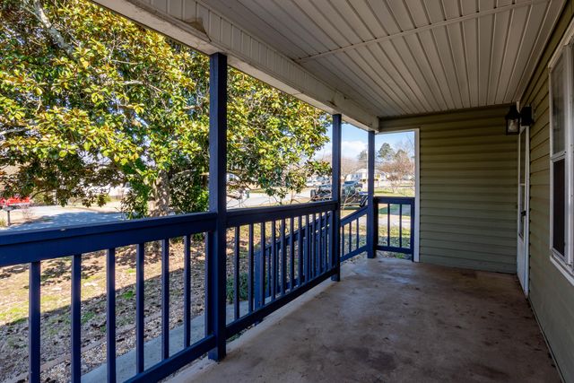 2 Polk Circle, Fort Oglethorpe, GA 30742