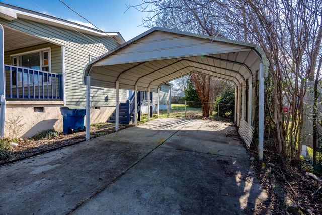 2 Polk Circle, Fort Oglethorpe, GA 30742