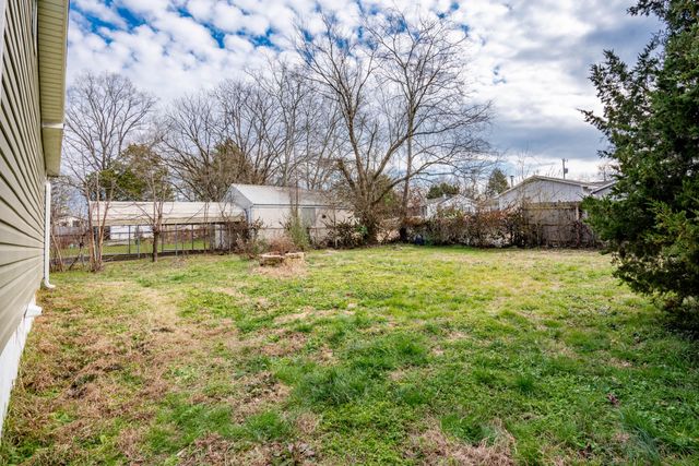 2 Polk Circle, Fort Oglethorpe, GA 30742